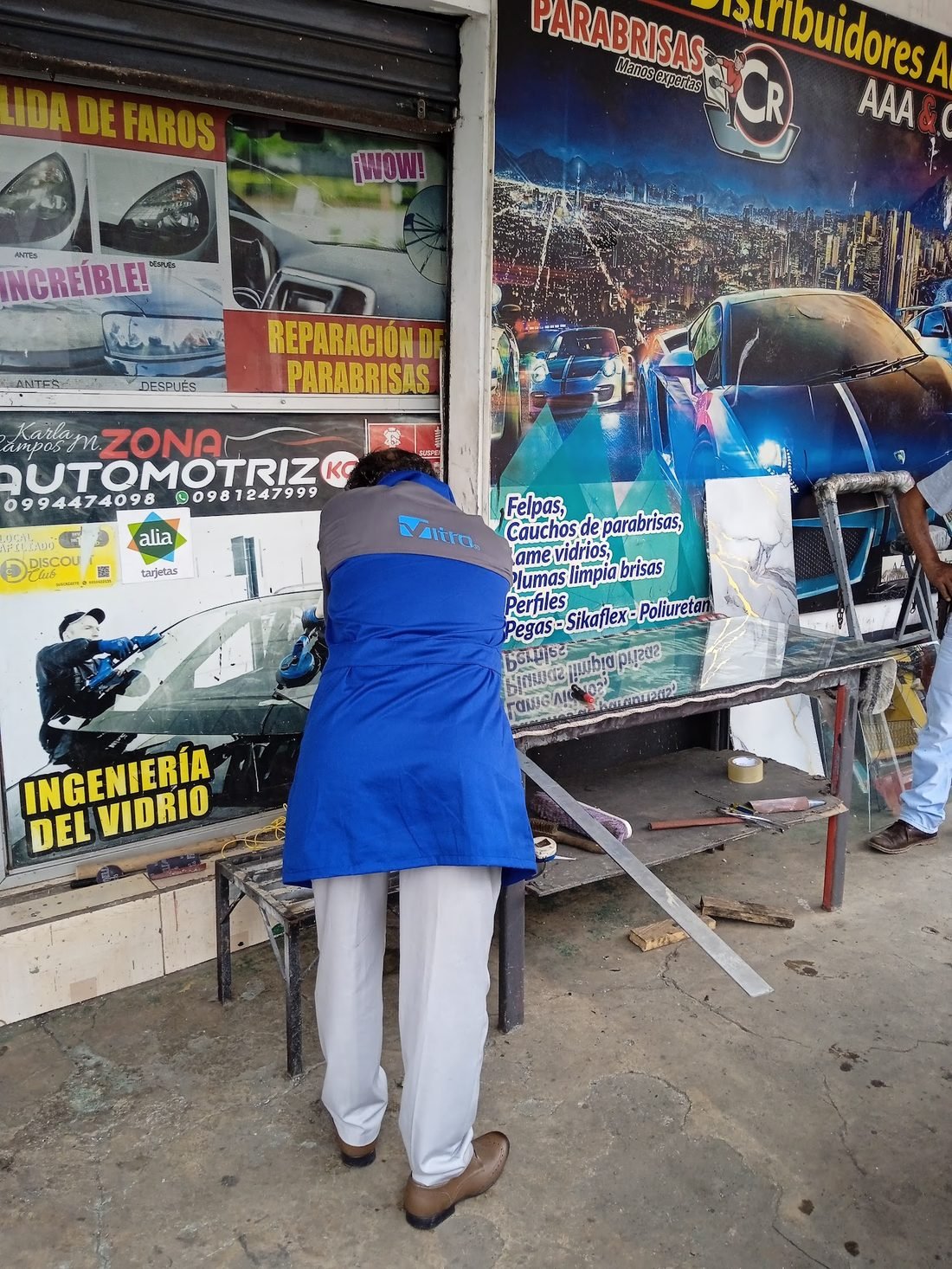 Amplio stock de vidrios automotrices en Parabrisas KC